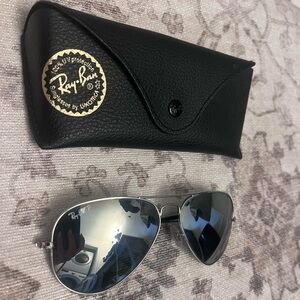 Ray-Ban Silver Aviator Sunglasses Polarized & Case